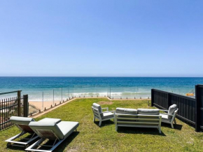 Absolute Beachfront Luxury in Narrabeen